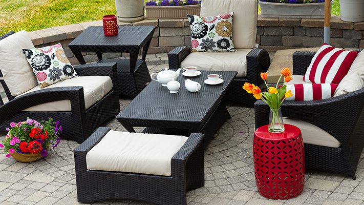 Renew Patio Furniture With Spray Paint, What Is The Best Way To Paint Patio Furniture