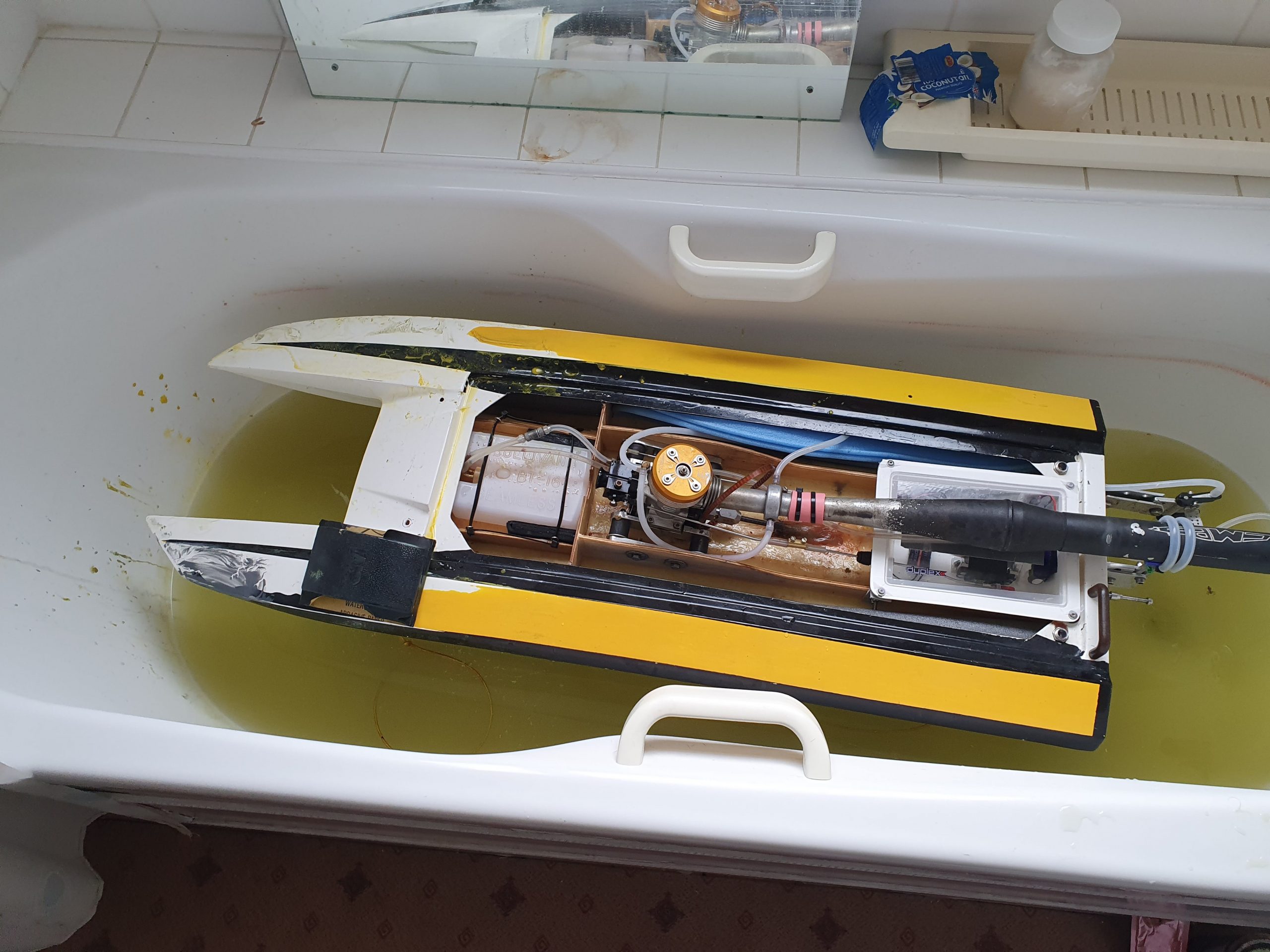 cleaning model boat