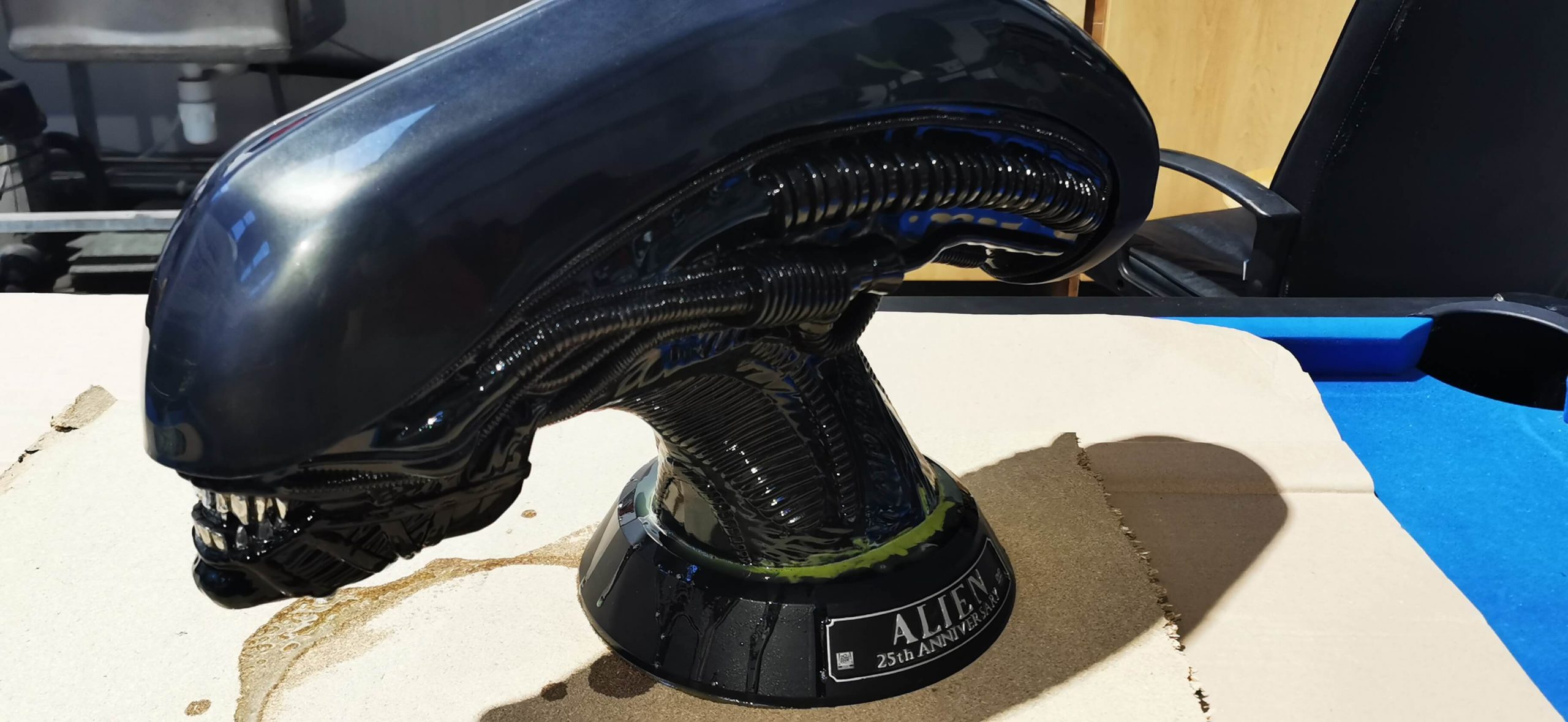 completed alien head