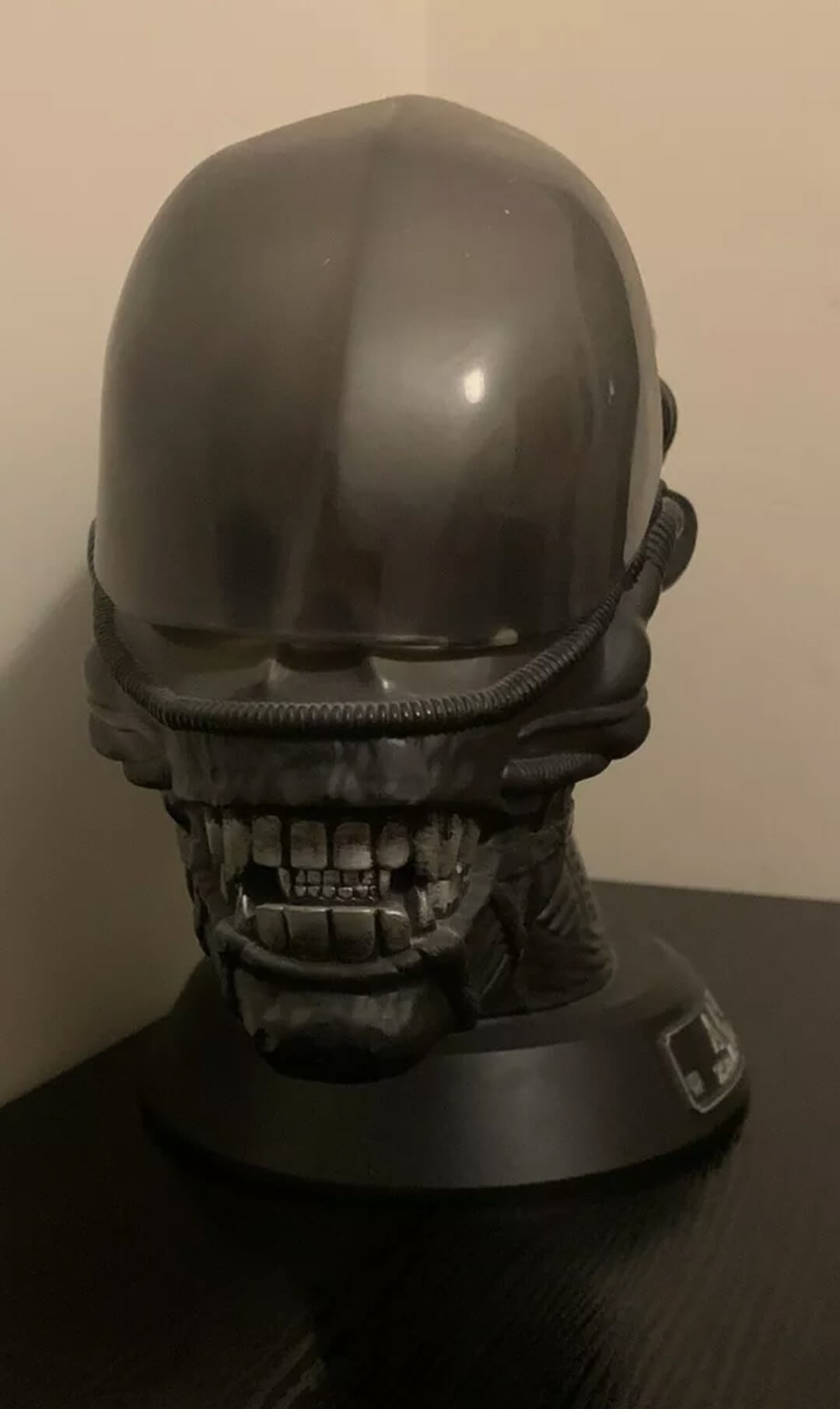 grey alien head front view