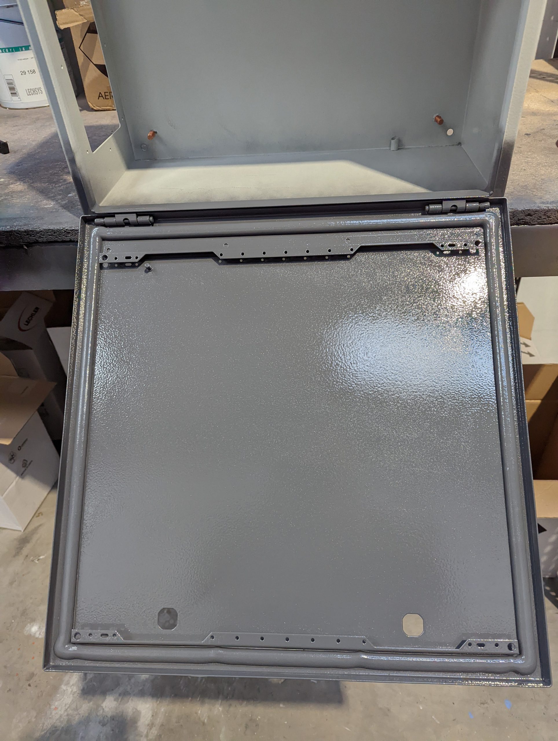 Inside Paint Lid Box