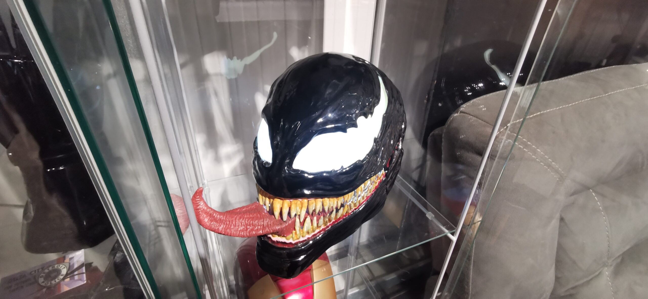 venom mask with tongue