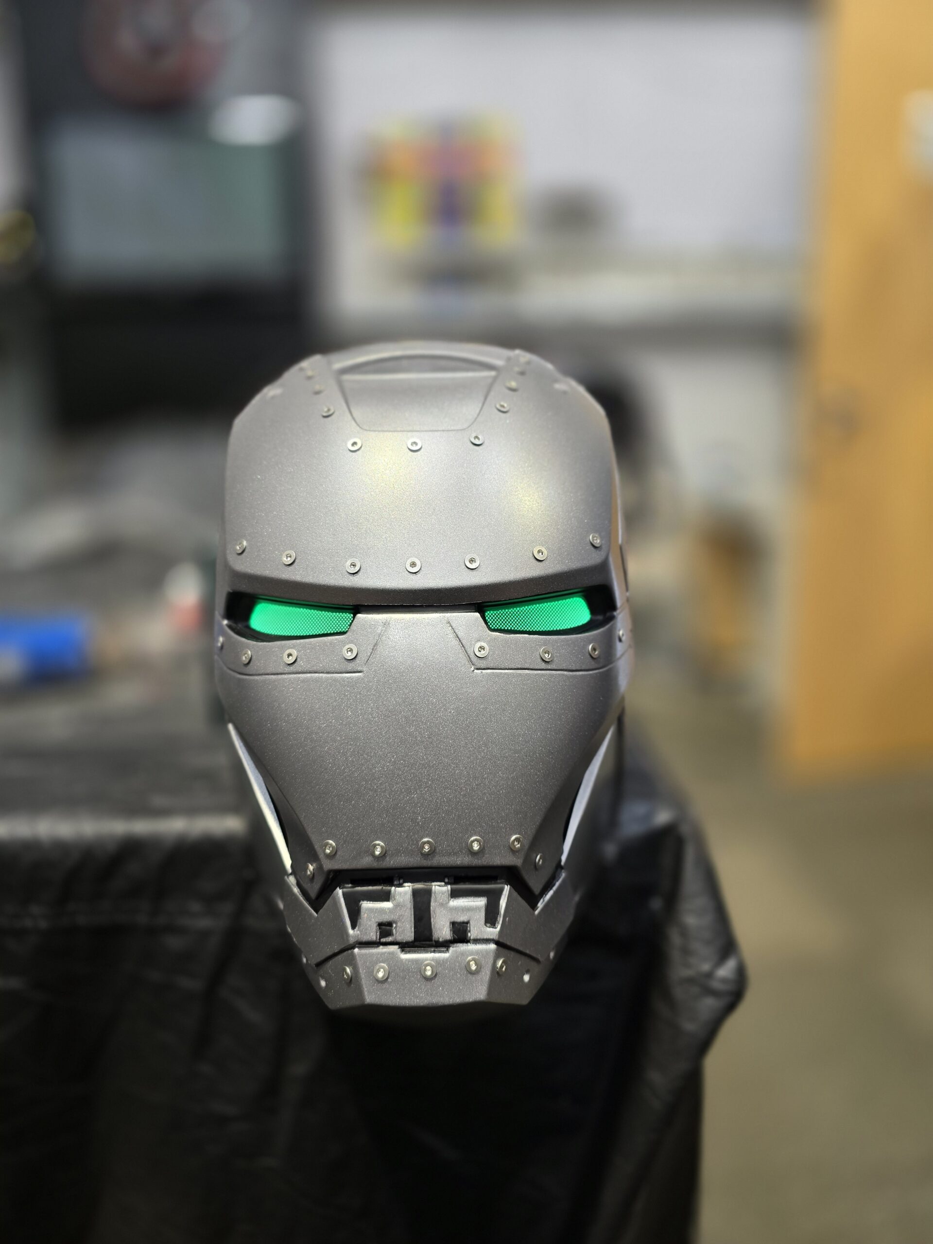 mask with led eyes